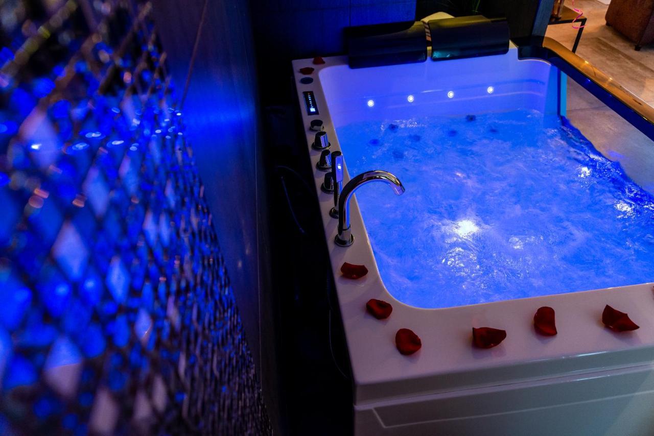 Suite And Spa 21 ديجون المظهر الخارجي الصورة