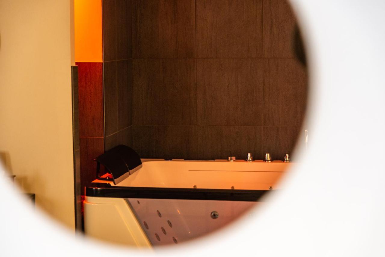 Suite And Spa 21 ديجون المظهر الخارجي الصورة