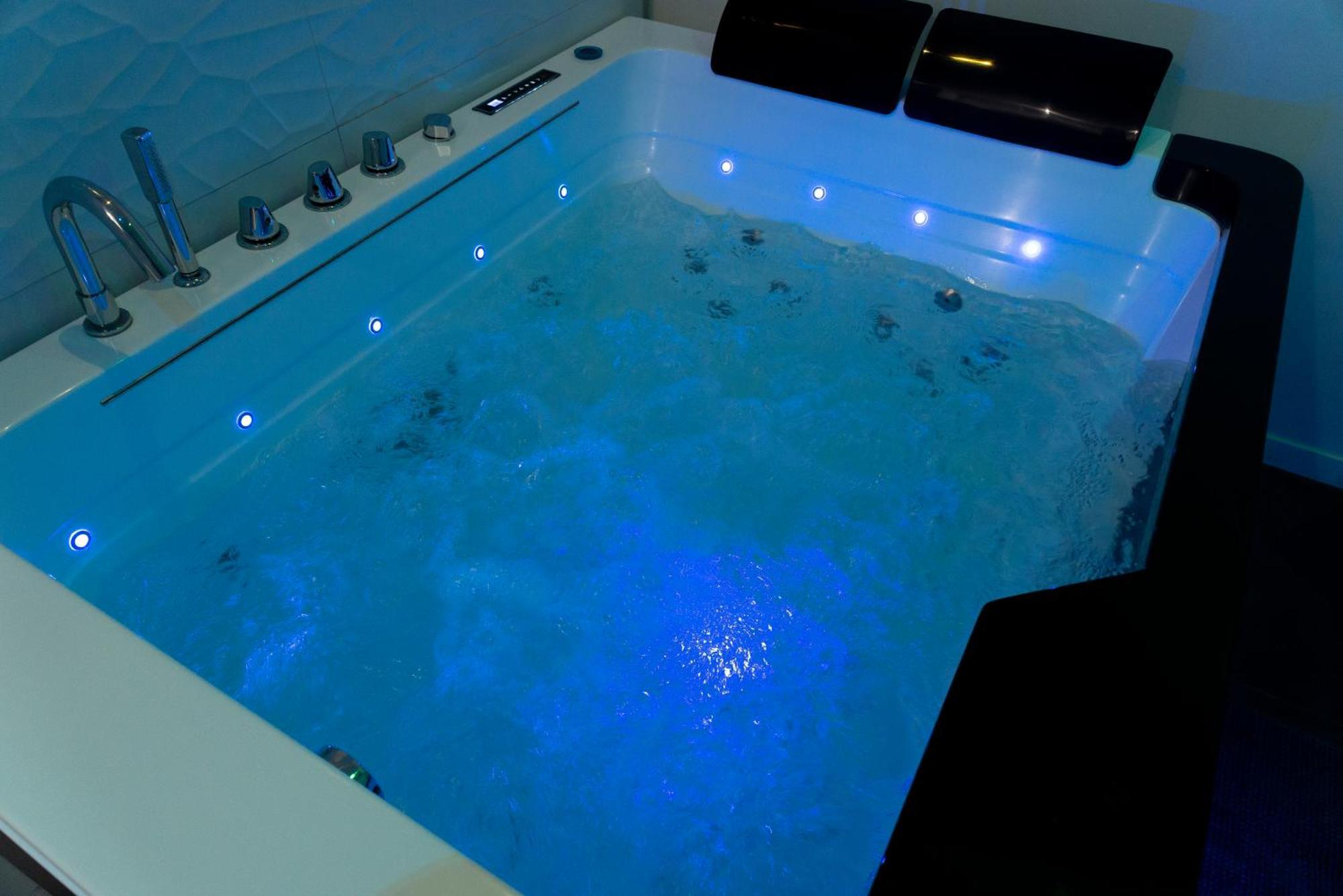 Suite And Spa 21 ديجون المظهر الخارجي الصورة