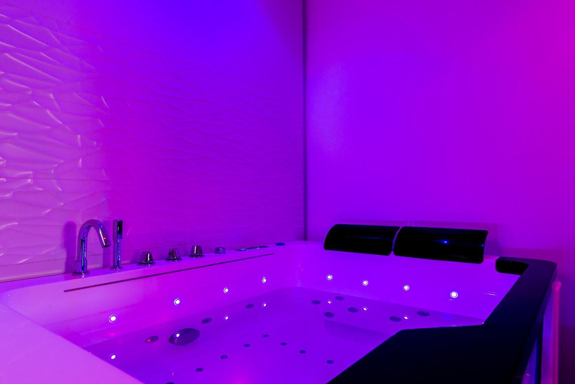 Suite And Spa 21 ديجون المظهر الخارجي الصورة